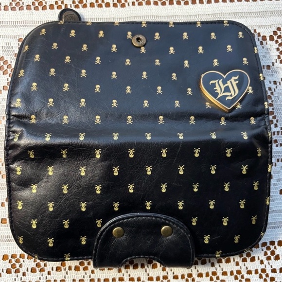 Loungefly Black and Gold Skull Wallet - Picture 6 of 6